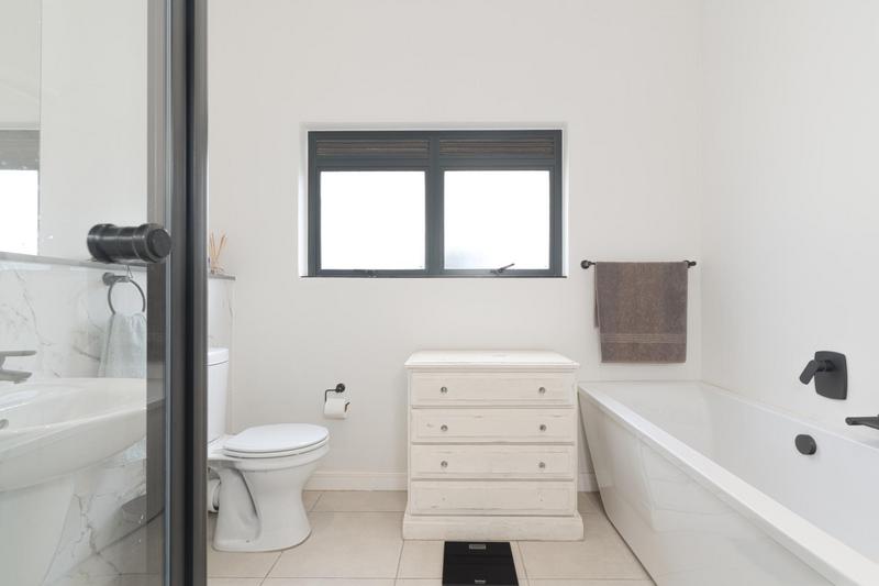 2 Bedroom Property for Sale in The Huntsman Western Cape